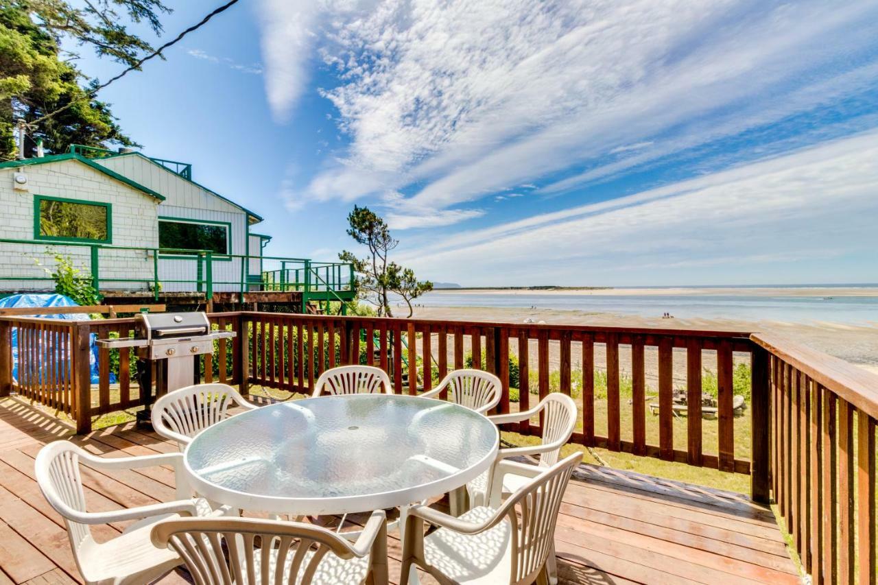 Happy Camp Beachfront Cabin Netarts Bagian luar foto